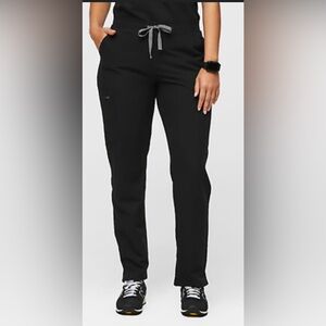 Black figs Yola skinny scrub pants